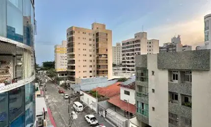 Venda ou Troca  apartamento 3 quartos, 2 vagas, Jardim Camburi, próximo à praia.