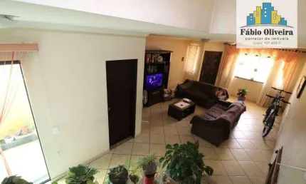 Sobrado com 3 dormitórios à venda, 289 m² por R$ 690.000,00 - Jardim do Estádio - Santo André/SP