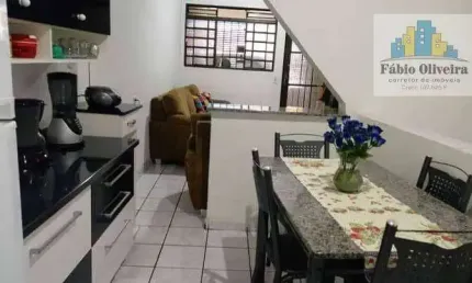 Sobrado com 2 dormitórios à venda, 100 m² por R$ 169.700,00 - Jardim Vila Rica - Santo André/SP