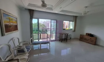 Apartamento à venda no bairro Vila Luis Antônio em Guarujá/SP