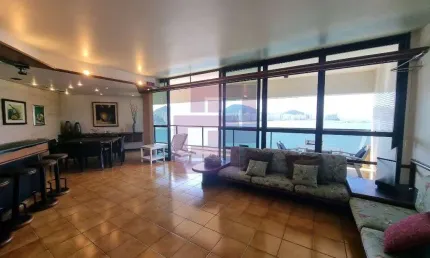 Apartamento à venda no bairro Jardim Astúrias em Guarujá/SP