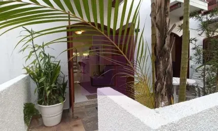 Sobrado à venda no bairro Loteamento João Batista Julião em Guarujá/SP