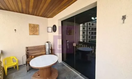 Apartamento à venda no bairro Parque Enseada em Guarujá/SP