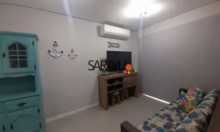 Apartamento Padrão de 02 dormitórios para locação anual na Praia da Enseada.