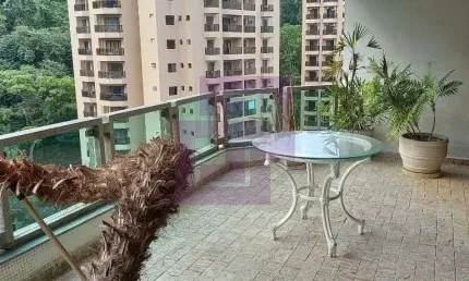 Apartamento à venda no bairro Pitangueiras em Guarujá/SP