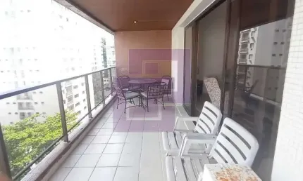 Apartamento à venda no bairro Pitangueiras em Guarujá/SP