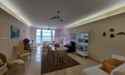 Apartamento à venda no bairro Pitangueiras em Guarujá/SP