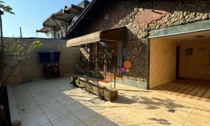 Casa à venda no bairro Jardim Santa Maria em Guarujá/SP