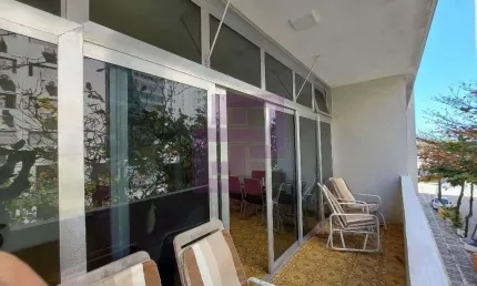 Apartamento à venda no bairro Pitangueiras em Guarujá/SP
