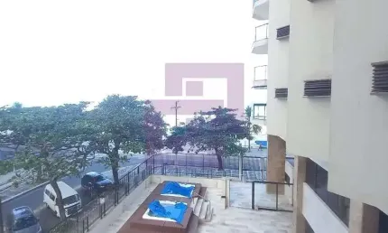 Apartamento para alugar no bairro Pitangueiras em Guarujá/SP