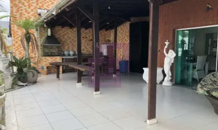Apartamento à venda no bairro Jardim Las Palmas em Guarujá/SP