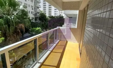 Apartamento à venda no bairro pitangueiras em guarujá/sp