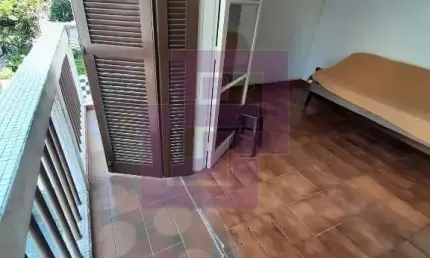 Apartamento à venda no bairro Vila Alzira em Guarujá/SP