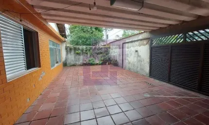 Casa à venda no bairro Vila Santo Antônio em Guarujá/SP