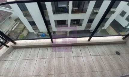 Apartamento à venda no bairro Jardim Las Palmas em Guarujá/SP