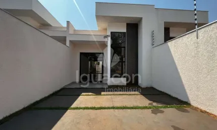Casa com 02 Dormitórios sendo 01 Suíte e Espaço Gourmet com Churrasqueira no Jardim Duarte