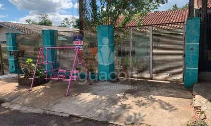 Casa com 03 Dormitórios e Móveis Planejados no Jardim Belvedere