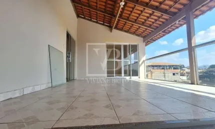 Casa para aluguel e venda,4 quartos sendo 1 suíte, banheiro, sala, cozinha, área de serviço, garagem