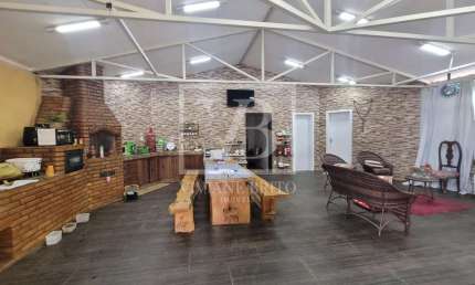 Casa com 3 dormitórios sendo 1 suite à venda, no Condominio Ouro Verde em BETIM - MG