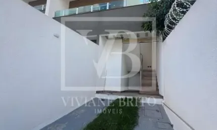 Casa à venda no bairro nossa senhora das graças, duplex com terraço e vista aberta