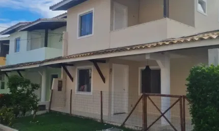 More em casa com preço de Ap. Alugo excelente casa 4/4 R$3.500