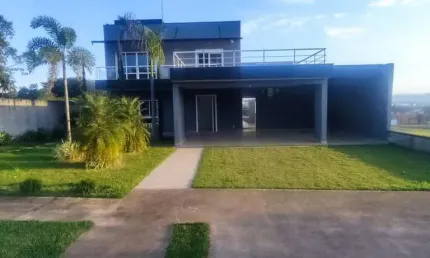 Sobrado em Condomínio para Venda em Cabreúva, Centro, 3 dormitórios, 2 suítes, 5 banheiros, 4 vagas