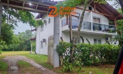 Casa com 3 quartos para alugar na Rua Das Tainhas, 638, Praia de Palmas, Governador Celso Ramos