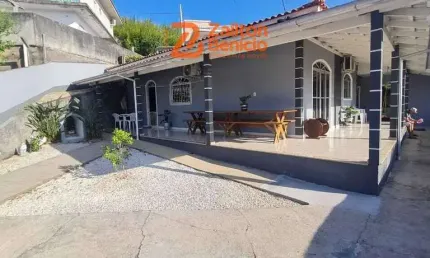 Casa com 4 quartos à venda na Rua José Cantidio Fernandes, 68, Ganchos do Meio, Governador Celso Ramos