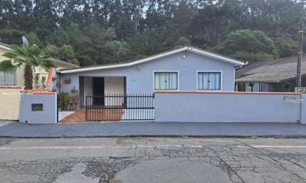 Casa para Venda em São Bento do Sul, Brasília, 5 dormitórios, 3 banheiros, 1 vaga