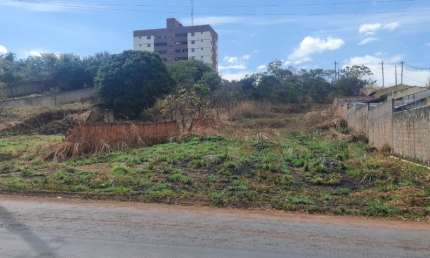Terreno 1.251 M², Residencial Alto das Caraíbas Luziânia, ótima localização Imóvel BRB.