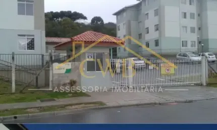 Oportunidade no Santa Cândida: Apartamento 2 Quartos Semi-Mobiliado e Reformado!