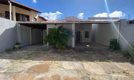 Casa com 3 quartos à venda na Rua Maria Almeida, 751, Coaçu, Fortaleza