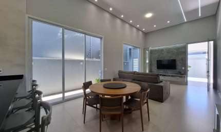 Casa para Venda em Mogi Mirim, Residencial do Bosque, 3 dormitórios, 1 suíte, 3 banheiros, 2 vagas