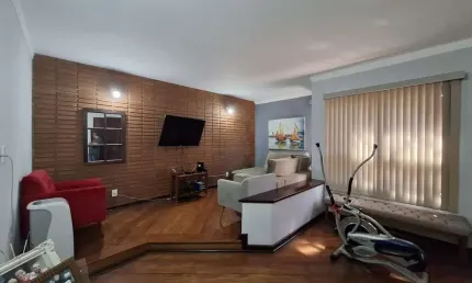 Casa à venda no bairro Saúde - Mogi Mirim / SP com Edícula