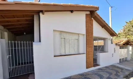 Imóvel com 2 casas no aterrado  em mogi mirim | 04 quartos
