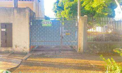 Casa com 2 quartos para alugar por R$ 1700.00, 0.00 m2 - ZONA 03 - MARINGA/PR