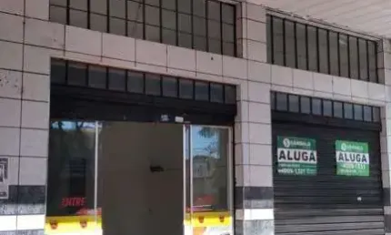 Sala Comercial para alugar por R$ 2800.00, 0.00 m2 - CONJUNTO RESIDENCIAL NEY BRAGA - MARINGA/PR