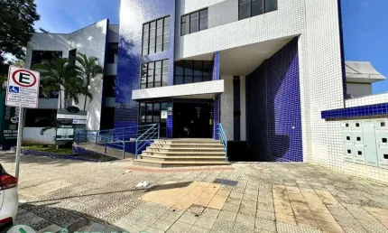 Sala Comercial para alugar por R$ 1300.00, 48.00 m2 - ZONA 04 - MARINGA/PR
