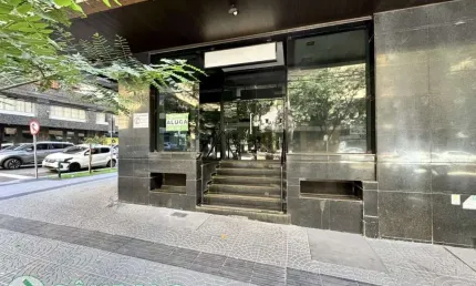 Sala Comercial para alugar por R$ 10000.00, 75.91 m2 - ZONA 01 - MARINGA/PR