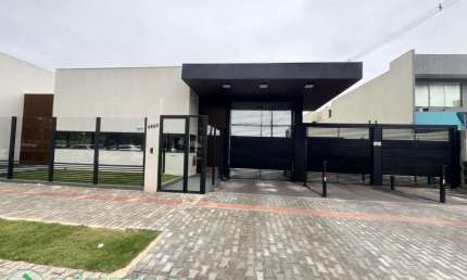 Sobrado Condomínio com 3 quartos para alugar por R$ 3300.00, 130.00 m2 - PARQUE DAS LARANJEIRAS - MARINGA/PR