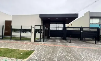 Sobrado Condomínio com 3 quartos para alugar por R$ 3300.00, 130.00 m2 - PARQUE DAS LARANJEIRAS - MARINGA/PR
