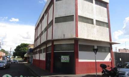 Salão Comercial para alugar por R$ 4900.00, 690.00 m2 - JARDIM PIONEIRO - PAICANDU/PR