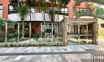 Apartamento com 6 quartos para alugar por R$ 7200.00, 209.92 m2 - ZONA 01 - MARINGA/PR