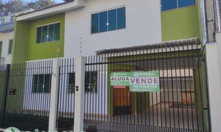 Sobrado com 4 quartos para alugar por R$ 3500.00, 180.03 m2 - ZONA 07 - MARINGA/PR