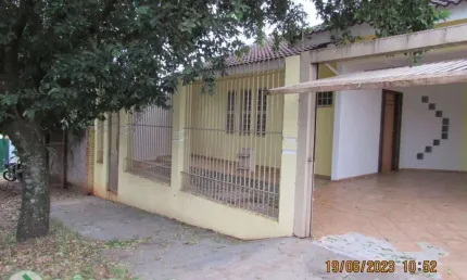Casa com 2 quartos à venda por R$ 700000.00, 169.74 m2 - PARQUE DA GAVEA - MARINGA/PR