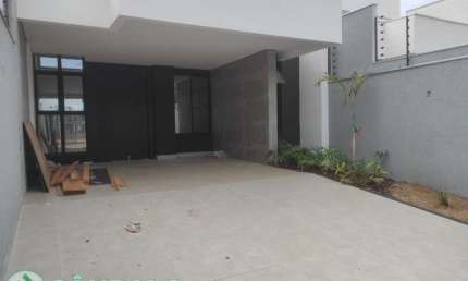Casa com 3 quartos à venda por R$ 780000.00, 135.00 m2 - JARDIM ALVORADA - MARINGA/PR