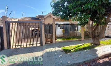 Casa com 3 quartos à venda na Rua Pioneiro José Lourenço dos Santos, 236, Parque da Gávea, Maringá