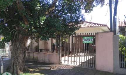 Casa com 3 quartos à venda por R$ 460000.00, 300.00 m2 - VILA NOVA - MARINGA/PR