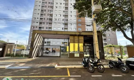 Apartamento com 3 quartos para alugar por R$ 1700.00, 67.23 m2 - ZONA 06 - MARINGA/PR