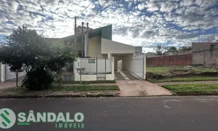 Casa com 3 quartos para alugar por r$ 2000.00, 138.24 m2 - vila marumby - maringa/pr